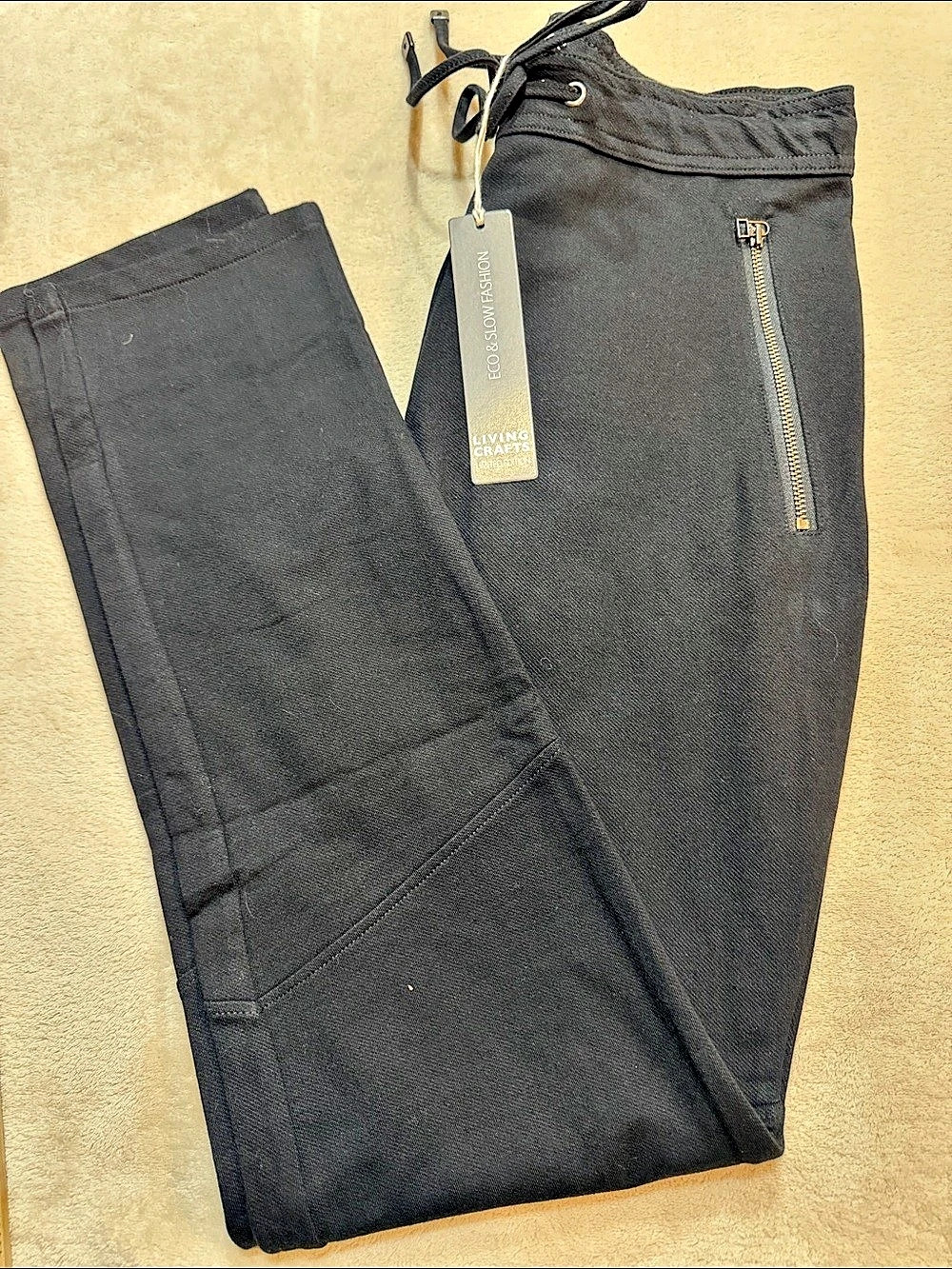 Living Crafts sweat pants Black Size Small NWT